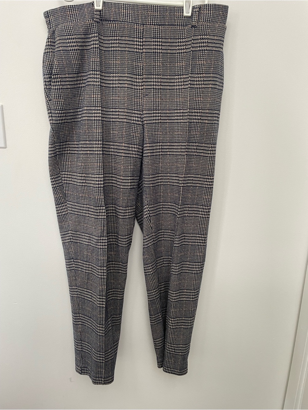 Women’s Lands' End houndstooth Dress Pants sport knit tapered leg size L